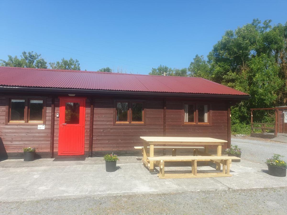 Red Squirrel Lodge Galway Exterior photo